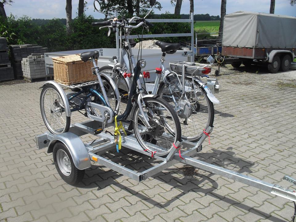 DRIEWIELFIETS AANHANGER