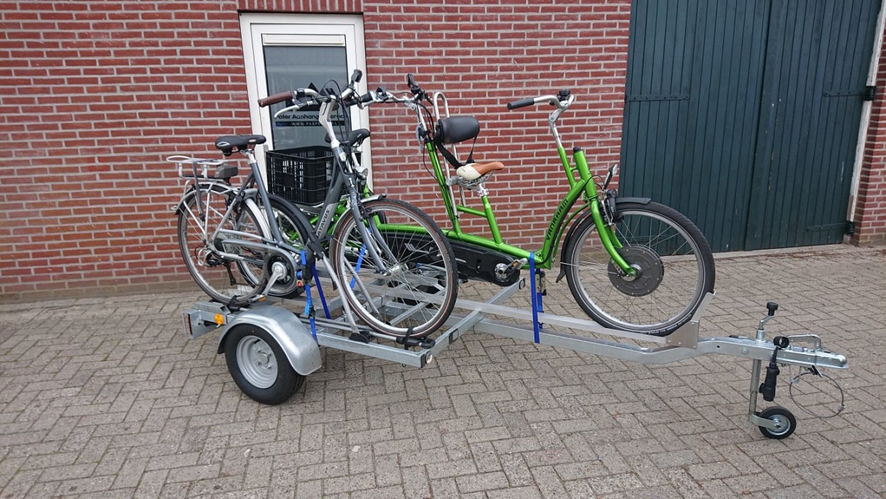 te binden slogan schotel driewielfiets aanhanger