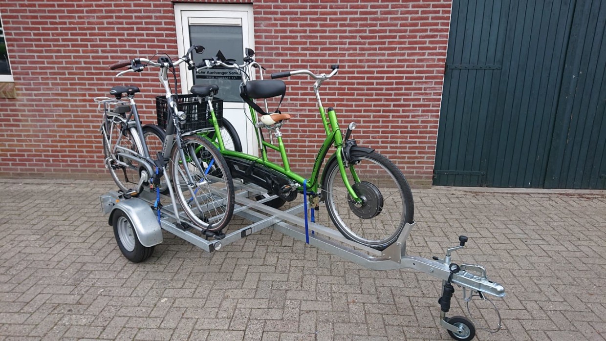 Geneigd zijn Hertog Bovenstaande fietsenaanhanger