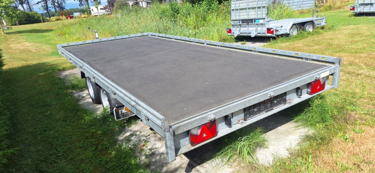 Hapert Indigo-2 450 × 200 cm – epoxy