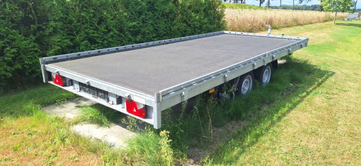 Hapert Indigo-2 450 × 200 cm – epoxy
