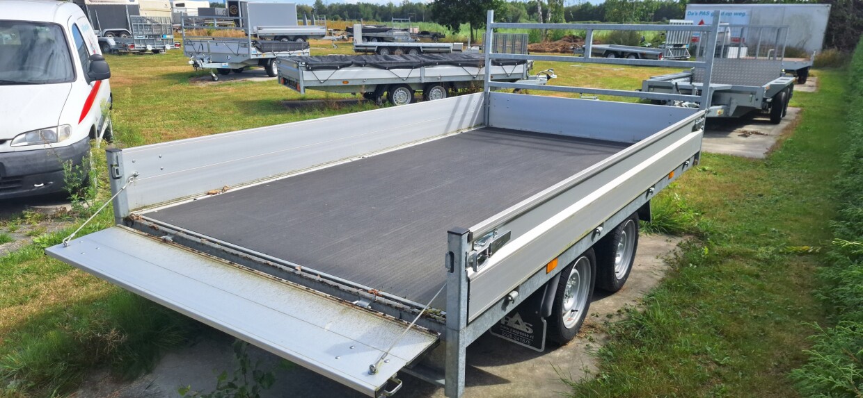 Hapert Azure 335 × 180 cm – 2.700 kg composiet