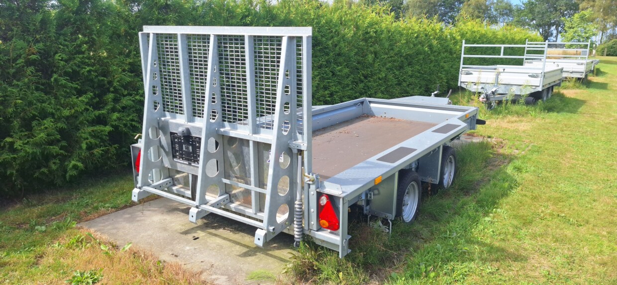 Ifor Williams 370 × 160 cm – 3.500 kg