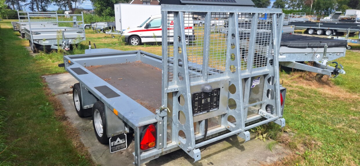 Ifor Williams 370 × 160 cm – 3.500 kg