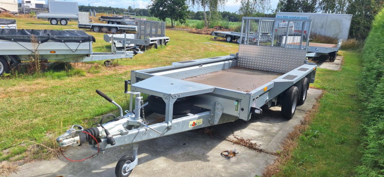 Ifor Williams 370 × 160 cm – 3.500 kg